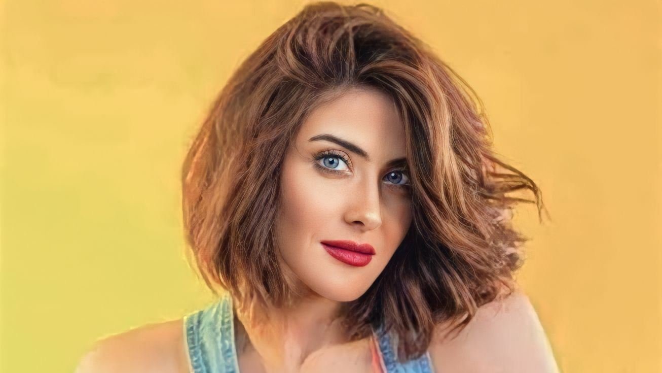بالمايوه الأسود أحدث ظهور لهيدي كرم على الإنستجرام