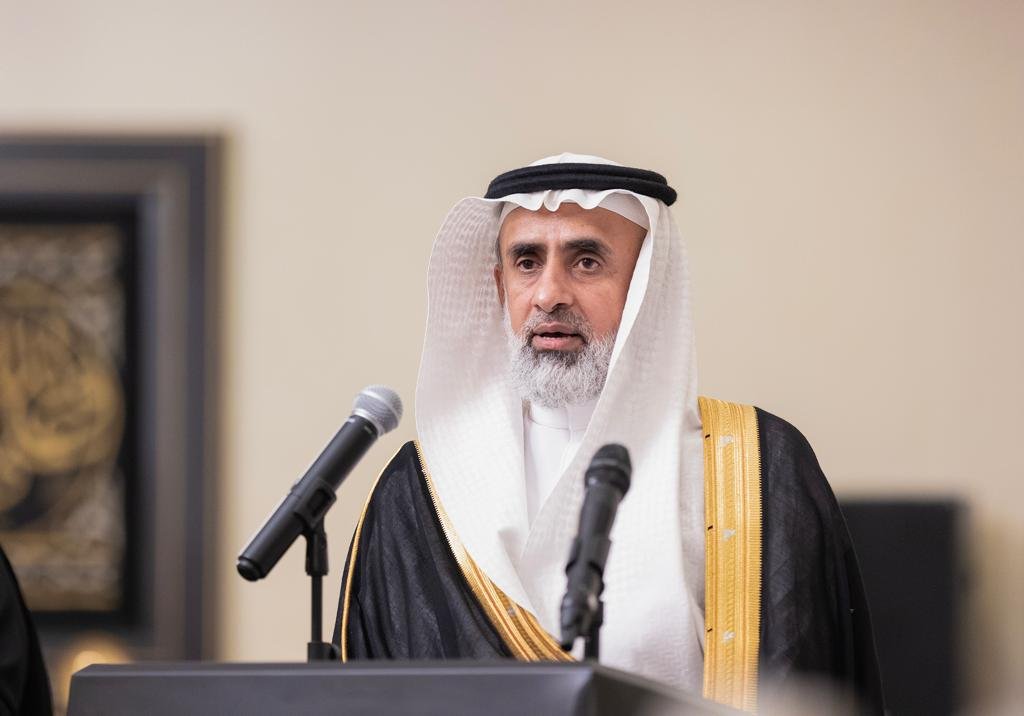 “نبض الخير: إشراقات في دروب العطاء والإنسانية”..بقلم الدكتور / عثمان بن عبدالعزيز آل عثمان